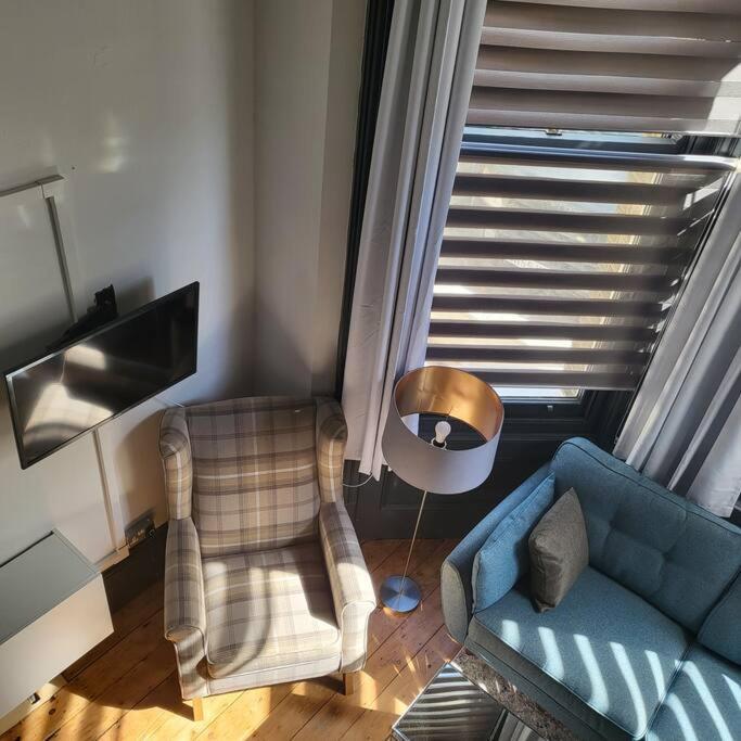 21 Mini Loft Apartment - Great Location - Comfy King Size Bed Brighton Exterior photo